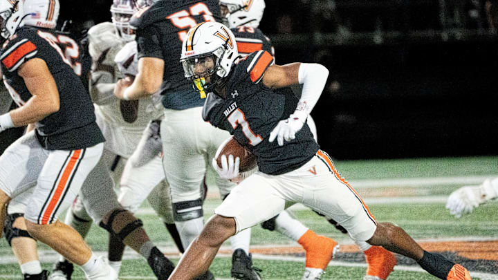 No. 3 West Des Moines Valley takes on Indianola at 7:00 PM on Friday night.