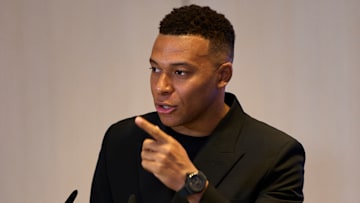 Kylian Mbappe lors de la remise de son Soulier d'Or 2024/2025.