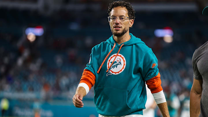Miami Dolphins head coach Mike McDaniel