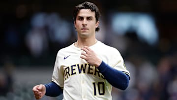 Atlanta Braves v Milwaukee Brewers
