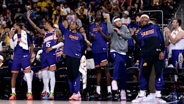 Phoenix Suns v Los Angeles Lakers