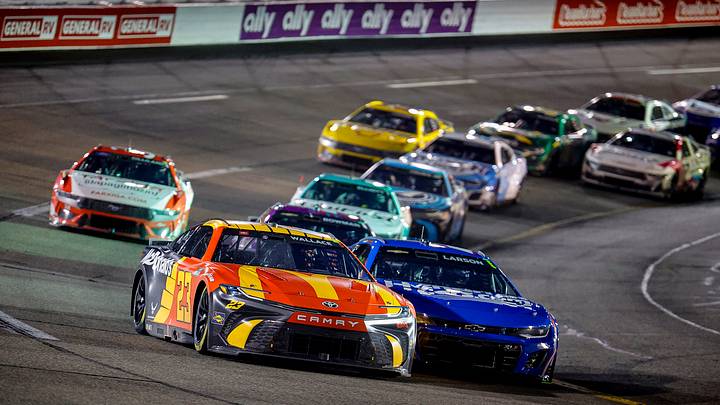 Bubba Wallace, 23XI Racing, Kyle Larson, Hendrick Motorsports, NASCAR