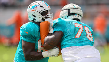 Miami Dolphins offensive linemen