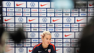 Lindsey Horan speaks to the press before England clash.