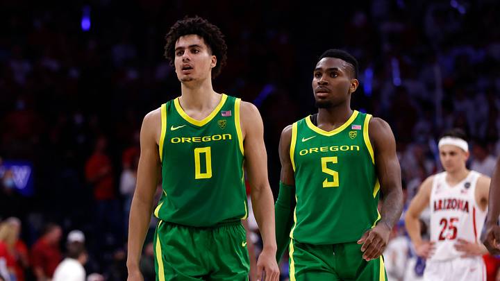 UCLA vs. Oregon Prediction and Odds (Ducks Live for Upset)