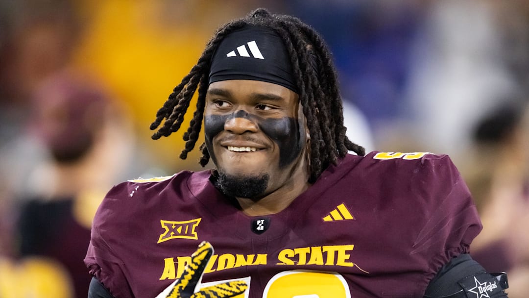 Arizona State Sun Devils offensive lineman Max Iheanachor