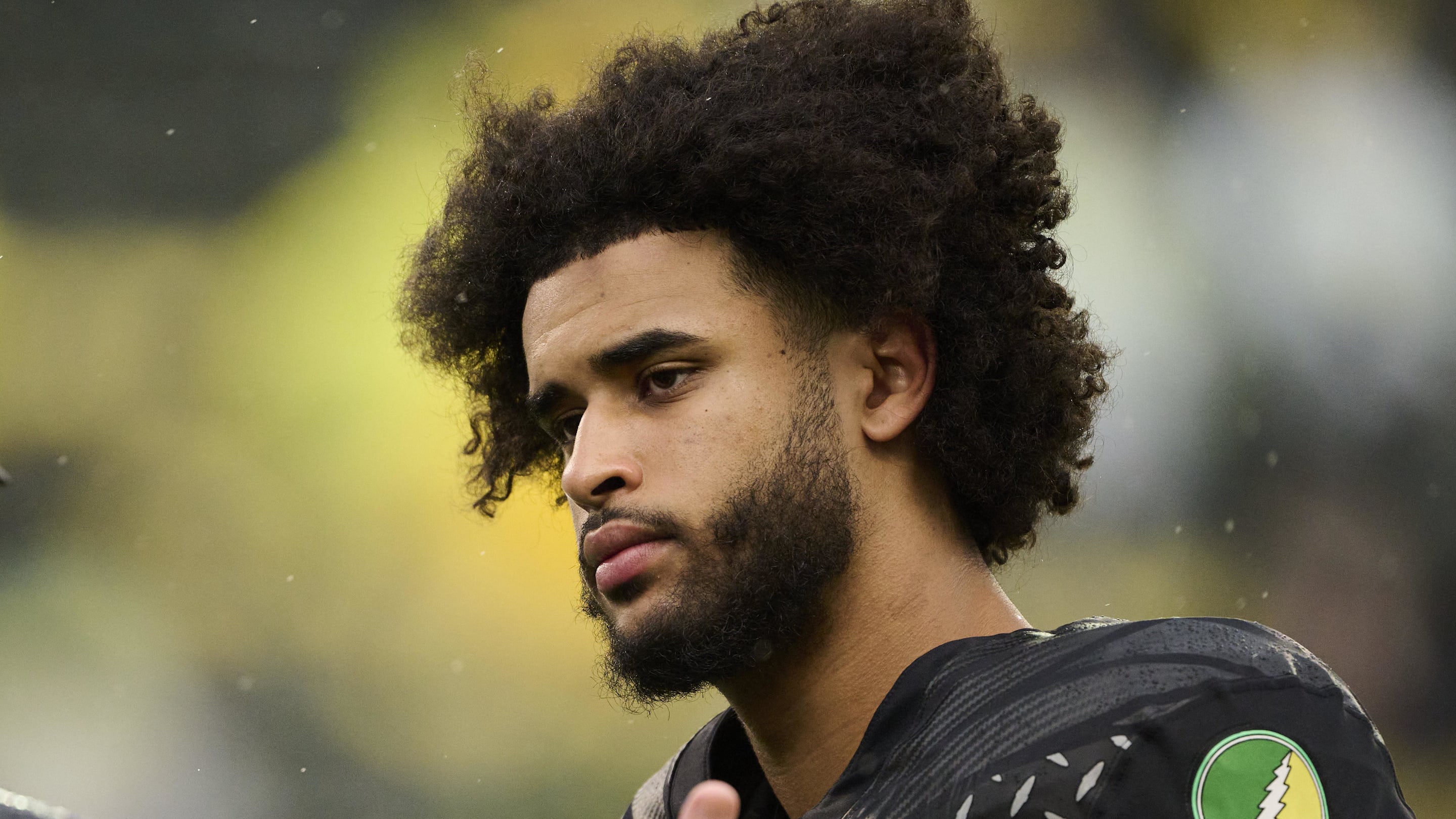 Oregon QB Dante Moore Leaves Game Bloodied, Backup Thomas Leads Touchdown Drive