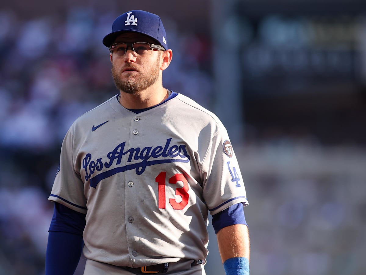 Dodgers Should Move On From Max Muncy, Make Blockbuster
