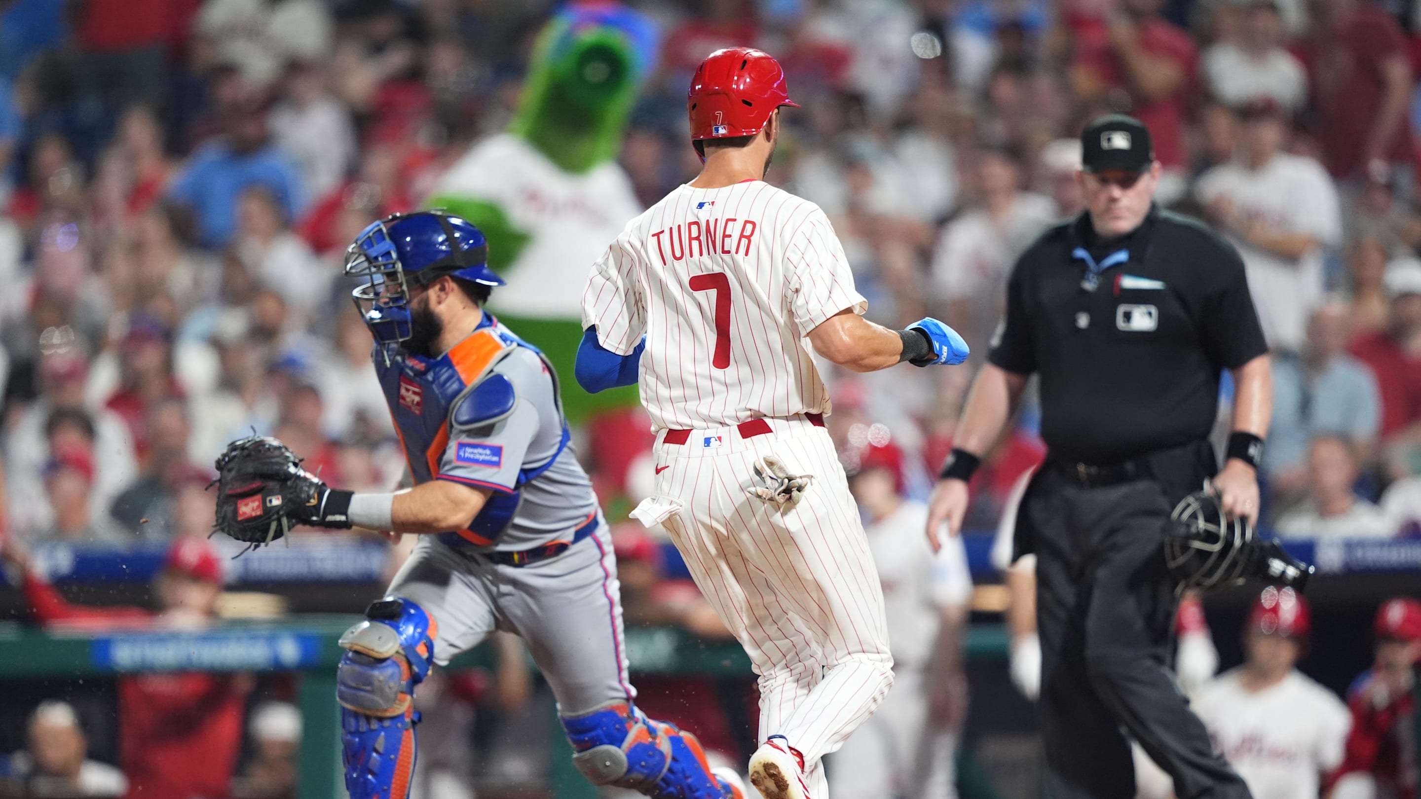 MLB reveals massive NL East showdown for 2026 Field of Dreams game