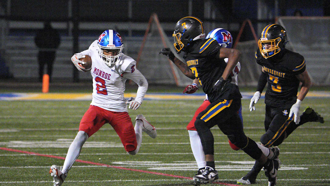 Four-star WR and top-50 overall prospect Messiah Hampton is a Syracuse football priority target, but another suitor has buzz.