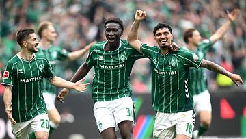 Soll das dringend benötigte Geld einbringen Romano Schmid (links) und Karim Coulibaly (Mitte) Soll das dringend benötigte Geld einbringen Romano Schmid (links) und Karim Coulibaly (Mitte)