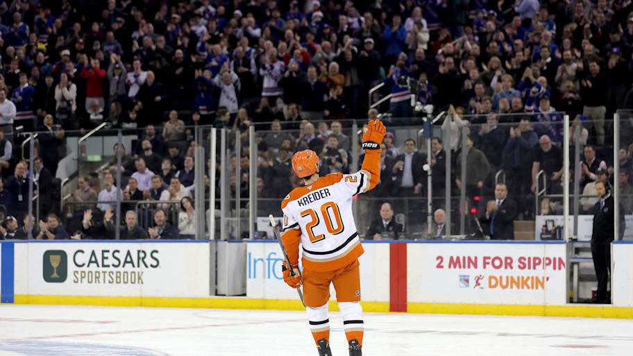 Chris Kreider acknowledges the crowd 