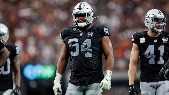 Cleveland Browns v Las Vegas Raiders