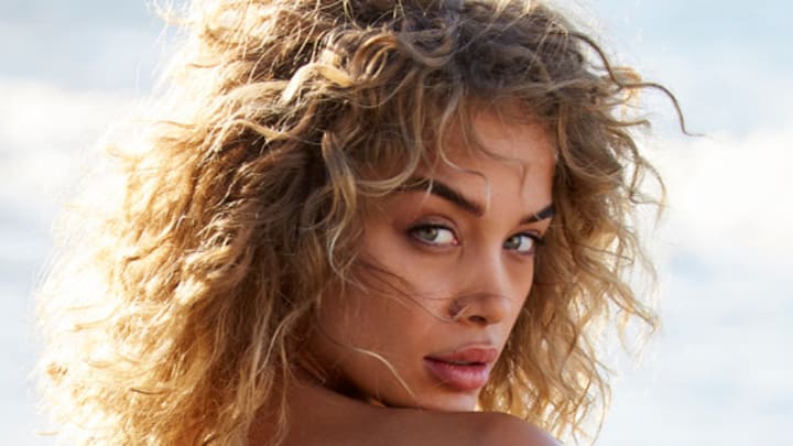 Jasmine Sanders was photographed by James Macari in Costa Rica. Jasmine Sanders was photographed by James Macari in Costa Rica.