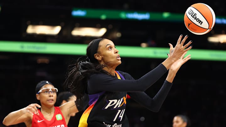 Aug 10, 2025; Phoenix, Arizona, USA; Phoenix Mercury forward DeWanna Bonner (14) against the Atlanta Dream at PHX Arena. Mandatory Credit: Mark J. Rebilas-Imagn Images
Aug 10, 2025; Phoenix, Arizona, USA; Phoenix Mercury forward DeWanna Bonner (14) against the Atlanta Dream at PHX Arena. Mandatory Credit: Mark J. Rebilas-Imagn Images