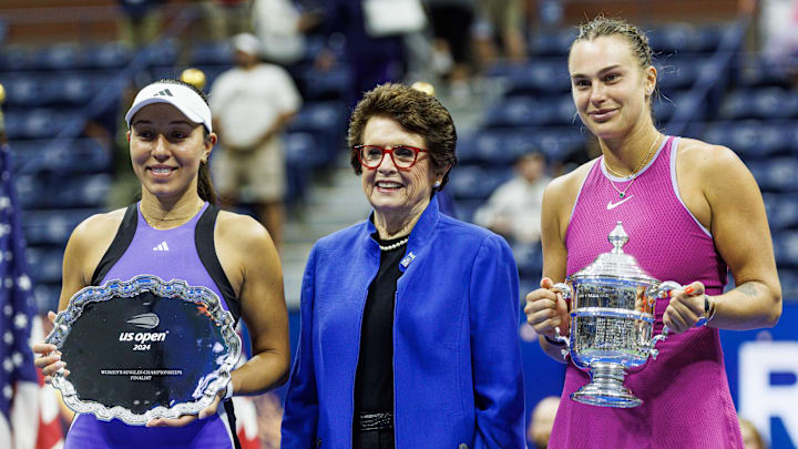 Billie Jean King poses with U.S. Open winner Aryna Sabalenka and runner-up Jessica Pegula.