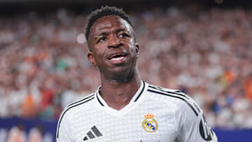 Aug 3, 2024; East Rutherford, NJ, USA; Real Madrid forward Vinicius Junior (7) looks up during the second half of an international friendly against Barcelona at MetLife Stadium. Mandatory Credit: Vincent Carchietta-Imagn Images