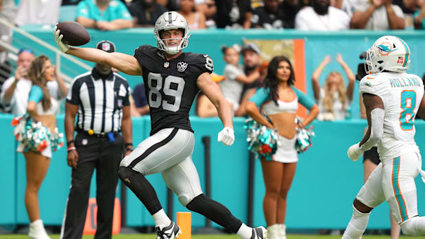 Brock Bowers, NFL, Las Vegas Raiders, Miami Dolphins