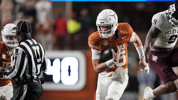 Texas Longhorns quarterback Arch Manning 