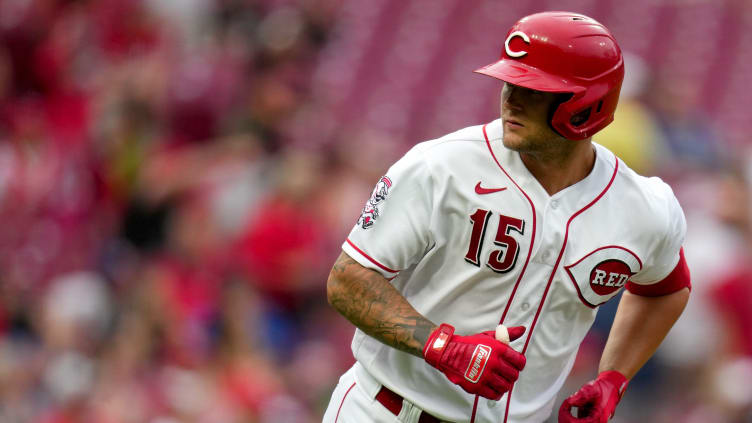 Cincinnati Reds third baseman Nick Senzel (15) looks back toward the dugout