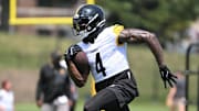Pittsburgh Steelers wide receiver DK Metcalf is a must-draft player in fantasy football. 