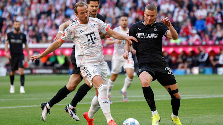 Das Spiel zwischen Gladbach und Bayern wird 15 Minuten später angepfiffen Das Spiel zwischen Gladbach und Bayern wird 15 Minuten später angepfiffen