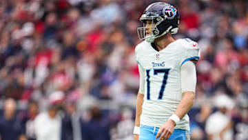 Tennessee Titans v Houston Texans