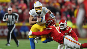 Los Angeles Chargers v Kansas City Chiefs