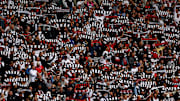 Die Eintracht Fans sehen sich in Marseille mit strengen Anordnungen konfrontiert