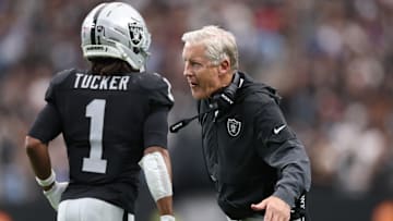 Tennessee Titans v Las Vegas Raiders