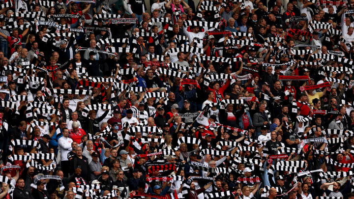 Die Eintracht Fans sehen sich in Marseille mit strengen Anordnungen konfrontiert