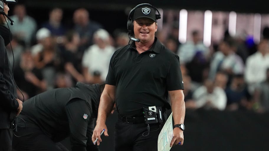 Jon Gruden advised John Harbaugh and the Baltimore Ravens during 2025 OTAs. | Kirby Lee-Imagn Images
