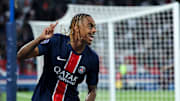 Bradley Barcola et le PSG espèrent relever la tête après l'échec contre le Bayern Munich en Ligue des Champions