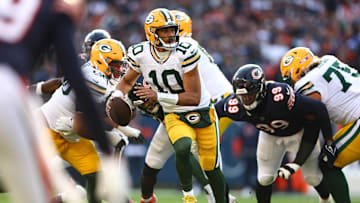 Green Bay Packers v Chicago Bears