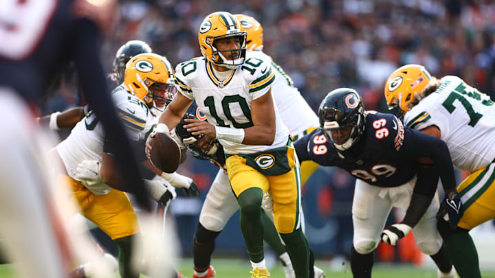 Green Bay Packers v Chicago Bears
