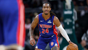 Detroit Pistons v Milwaukee Bucks
