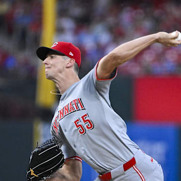 Sep 11, 2024; St. Louis, Missouri, USA;  Cincinnati Reds starting pitcher Brandon Williamson (55) pitches against the St. Louis Cardinals during the first inning at Busch Stadium. Mandatory Credit: Jeff Curry-Imagn Images