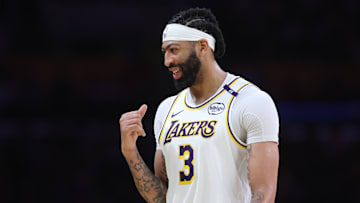 Sacramento Kings v Los Angeles Lakers