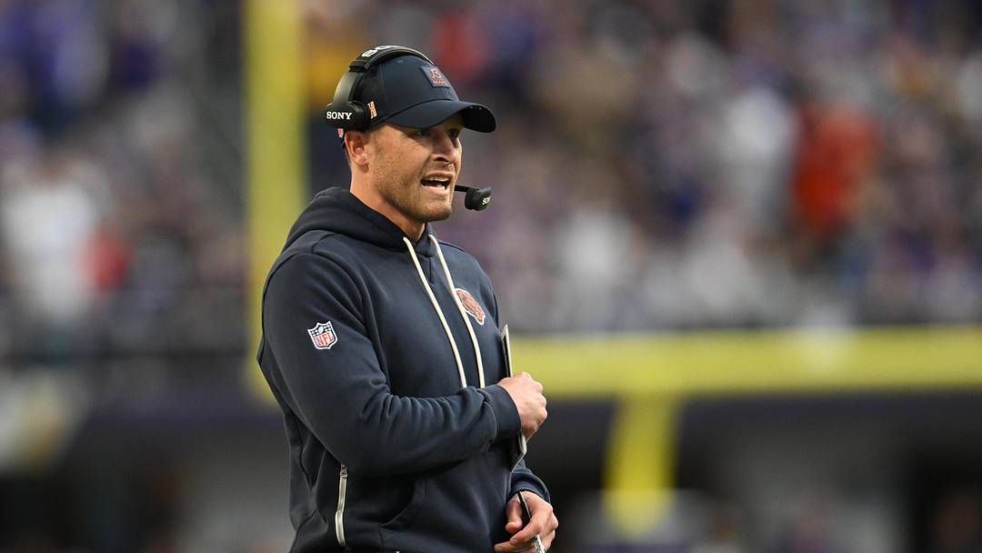 Nov 16, 2025; Minneapolis, Minnesota, USA;  Chicago Bears head coach Ben Johnson stands on the sidelines during the fourth quarter against the Minnesota Vikings at U.S. Bank Stadium. Mandatory Credit: Jeffrey Becker-Imagn Images