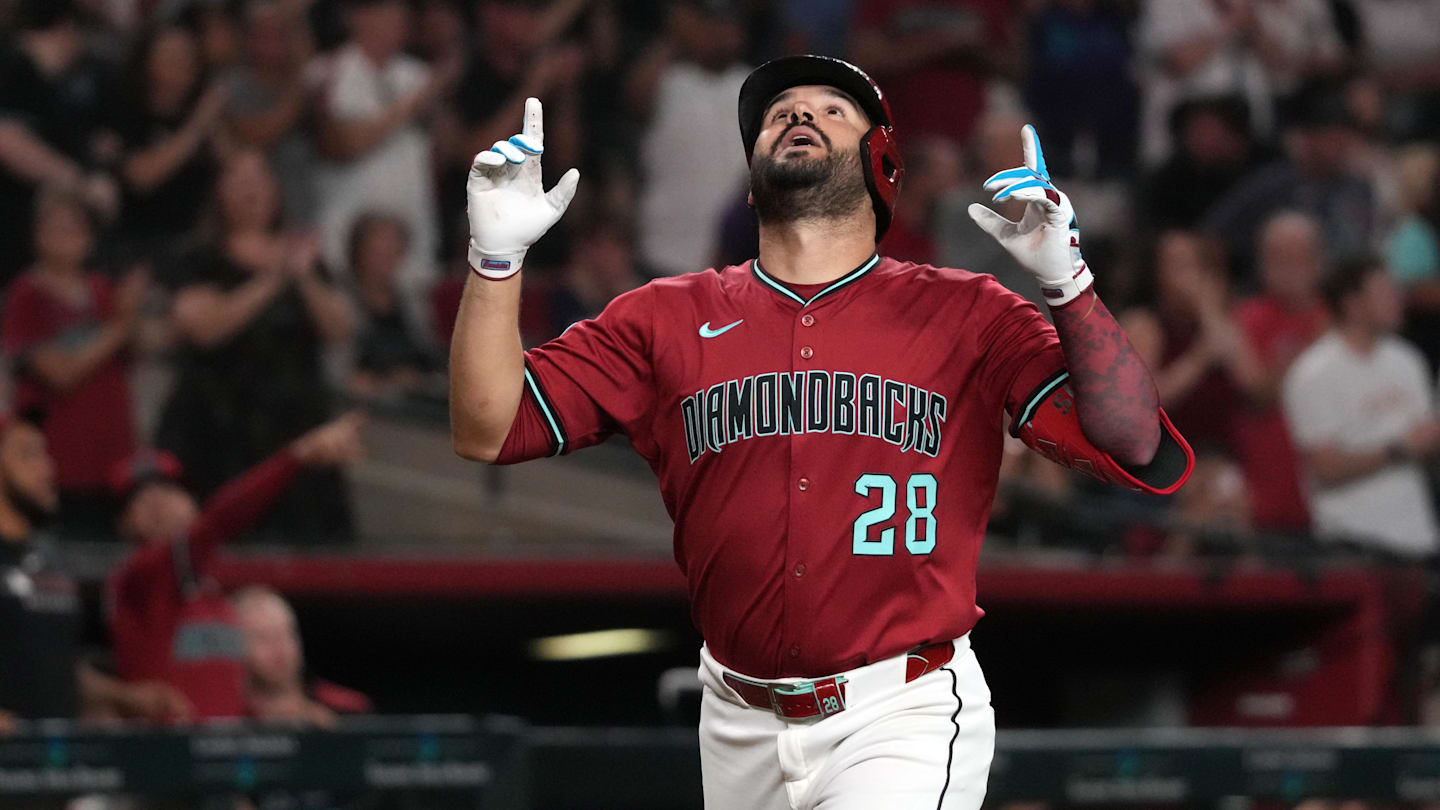 Reds Reportedly Pursue Former Star Eugenio Suarez Amid Trade Talks