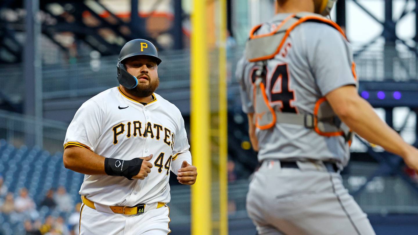 Rowdy Tellez proves this year's Pirates team is different with 1 selfless act - Vimarsana News