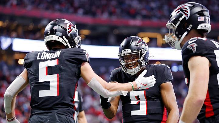 Carolina Panthers v Atlanta Falcons