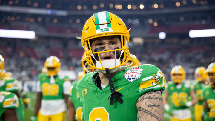 Jan 1, 2024; Glendale, AZ, USA; Oregon Ducks tight end Terrance Ferguson (3) against the Liberty Flames during the 2024 Fiesta Bowl at State Farm Stadium. Mandatory Credit: Mark J. Rebilas-USA TODAY Sports