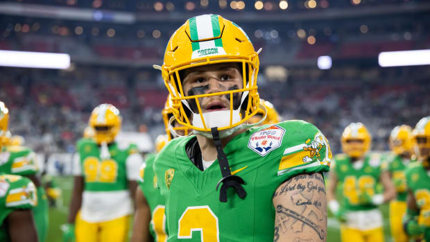 Oregon Ducks tight end Terrance Ferguson (3) against the Liberty Flames during the 2024 Fiesta Bowl at State Farm Stadium.