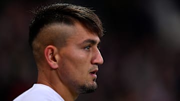Cengiz Under expulsé face au LOSC avant la trêve internationale.