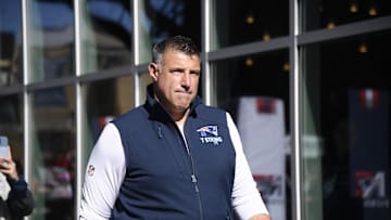 Oct 26, 2025; Foxborough, Massachusetts, USA;  New England Patriots head coach Mike Vrabel leave the field after the win against the Cleveland Browns at Gillette Stadium. Mandatory Credit: Bob DeChiara-Imagn Images
