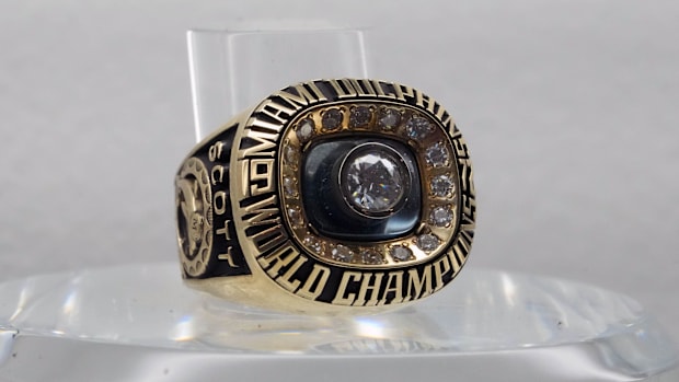 Miami Dolphins Super Bowl ring