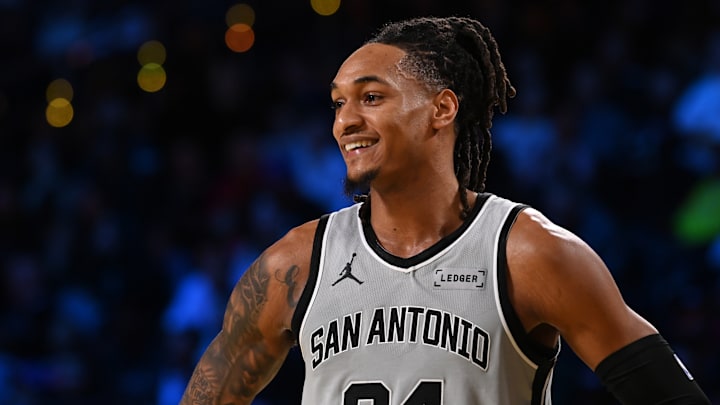 San Antonio Spurs v New York Knicks: Emirates NBA Cup - Final