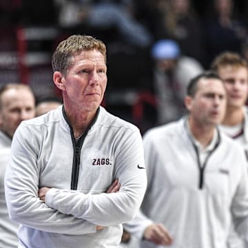 Gonzaga Bulldogs head coach Mark Few and his program will host four-star combo guard JRob Croy on a visit.