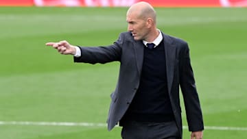 Zinédine Zidane est sur le marché.